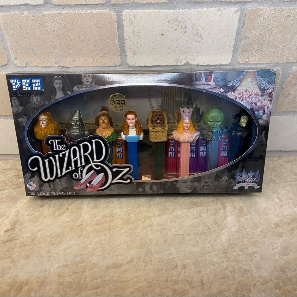 SOLD The Wizard of Oz Pez Set